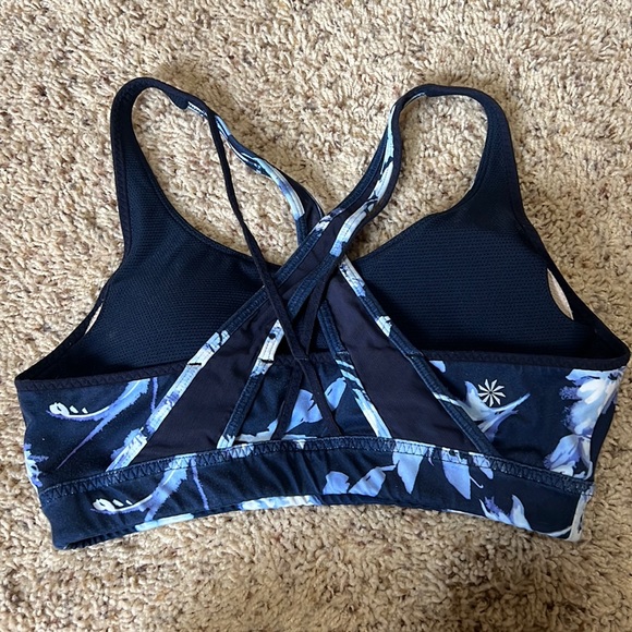 Hardly worn Athleta floral strappy sports bra in blue - size small! - Picture 2 of 6